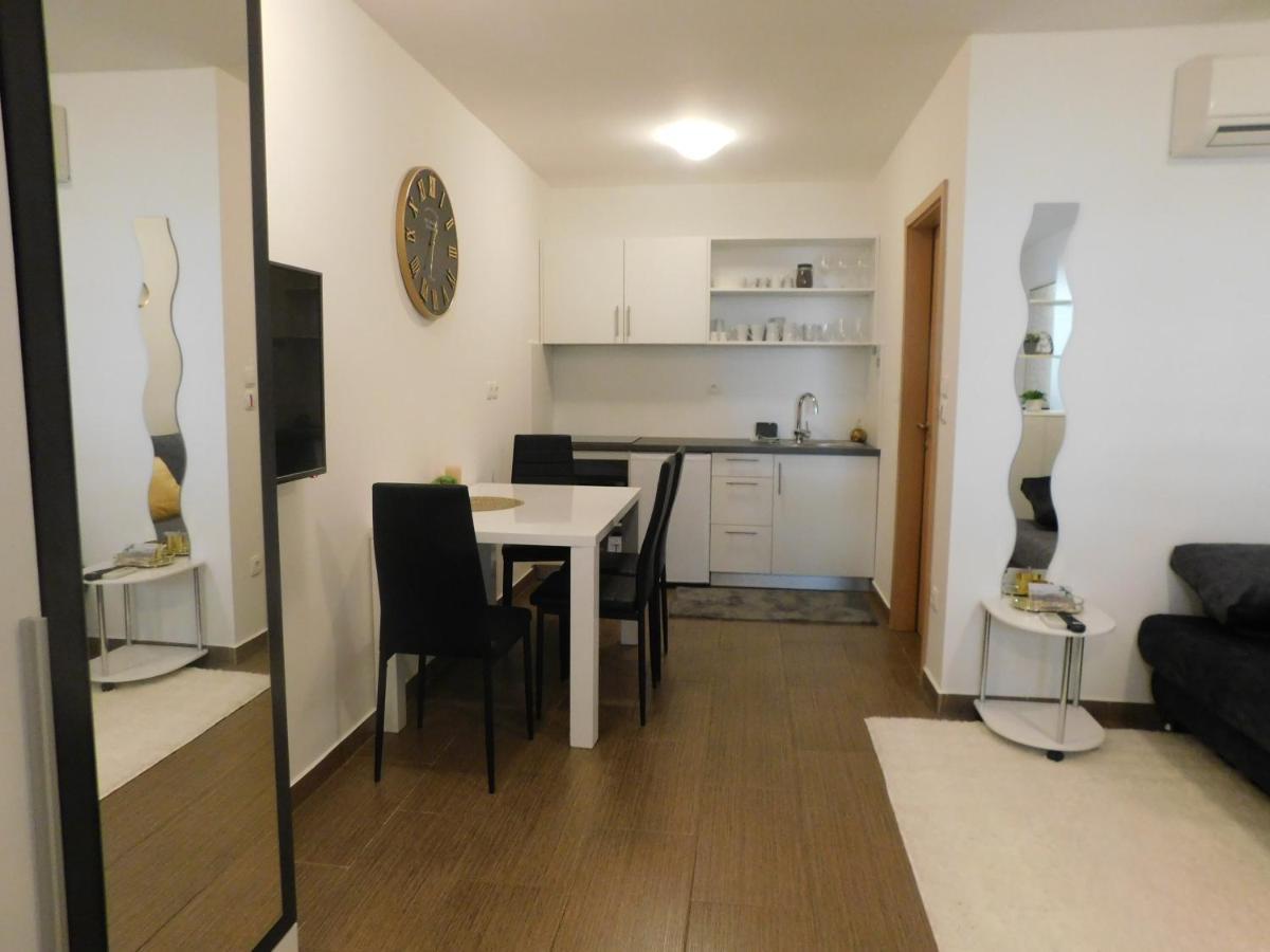 Apartmán Modern Center Studio Under The Castle - Free Parking Lublaň Exteriér fotografie